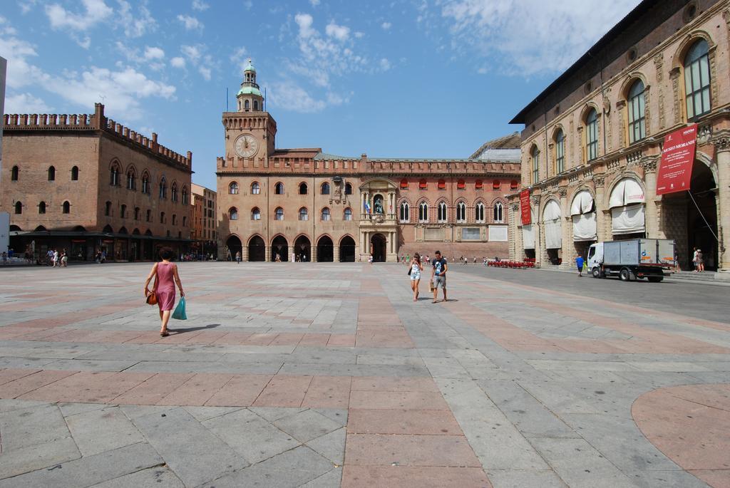 Ur-Nest Piazza Maggiore Bologna Kamer foto